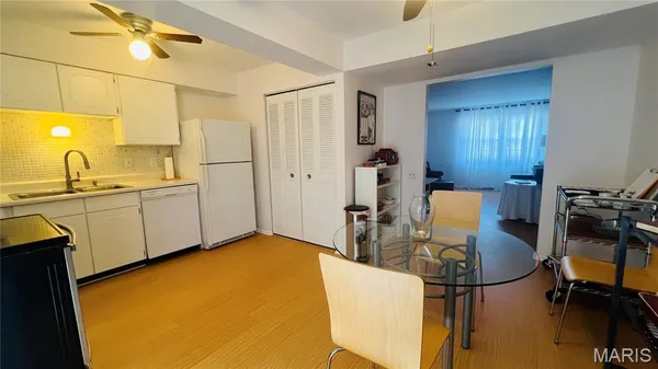 $104,900 | 3122 Carnaby Lane, Unit A, Bridgeton, MO 63044
