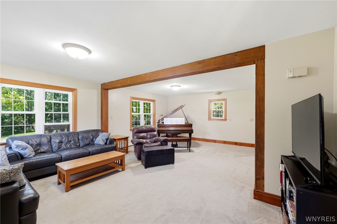 5778 Tonawanda Creek Road Pendleton, NY 14094 - Photo 13 of 47