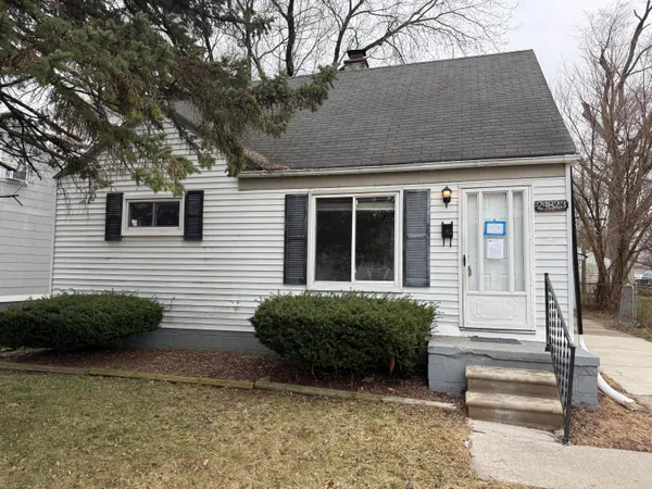 $139,000 | 24823 Wilmot Avenue, Eastpointe, MI 48021