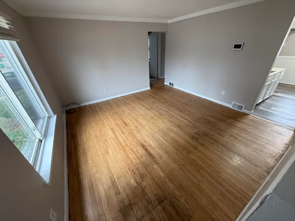 $139,000 | 24823 Wilmot Avenue, Eastpointe, MI 48021