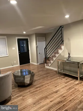 a view of a livingroom with furniture