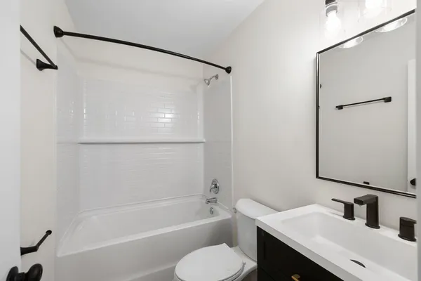 $1,995 | 270 Fleming Road, Unit D, Charleston, SC 29412