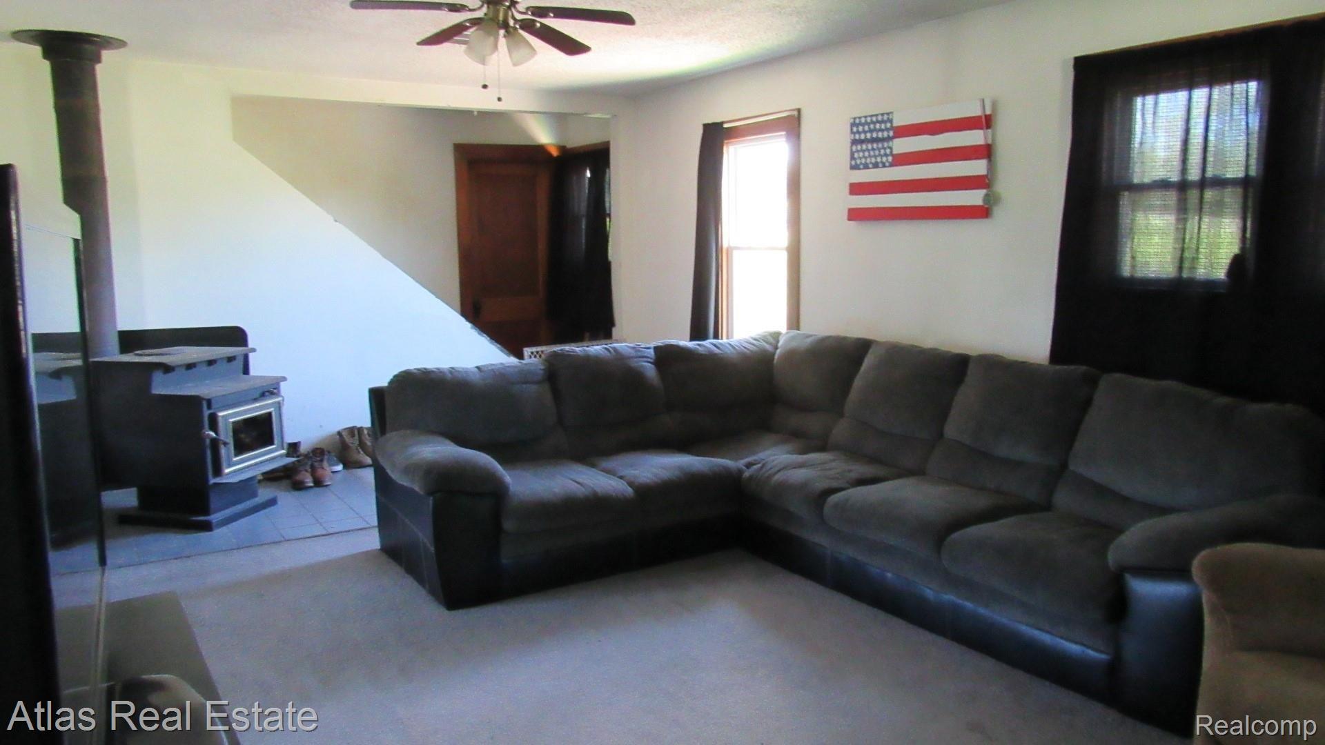 4234 Atlas Road Davison, MI 48423 - Photo 11 of 16 IMG_1177.JPG
