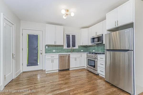 $885,000 | 332 Willowbrook Road | Westerleigh