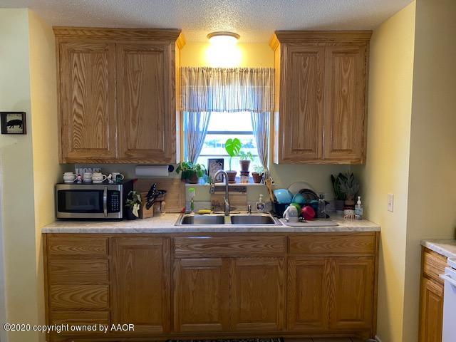 5109 Benton Drive Amarillo, TX 79110 - Photo 12 of 15 Kitchen