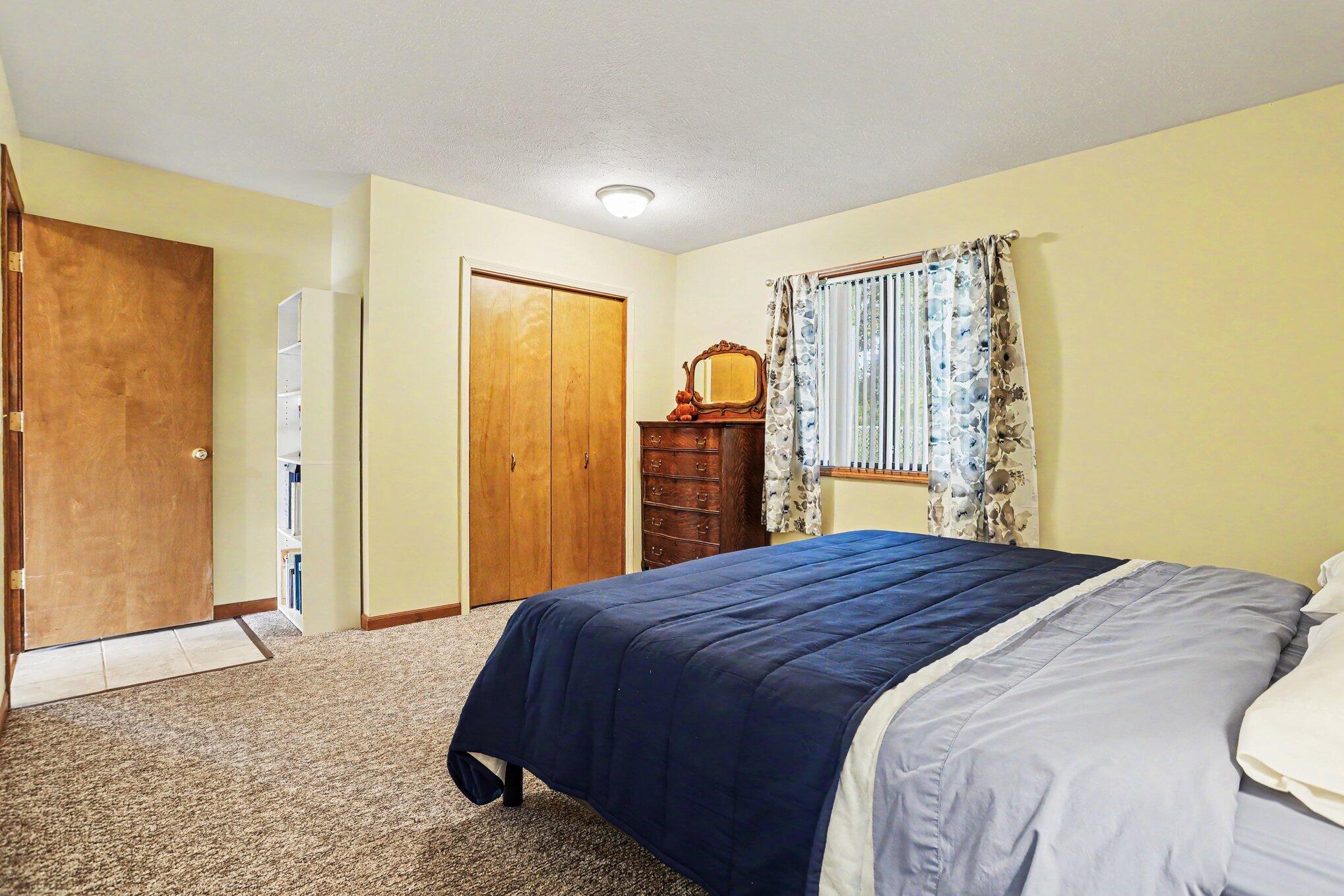 5246 Green Meadow Road, Unit Q Kalamazoo, MI 49009 - Photo 14 of 25 011_file_4159