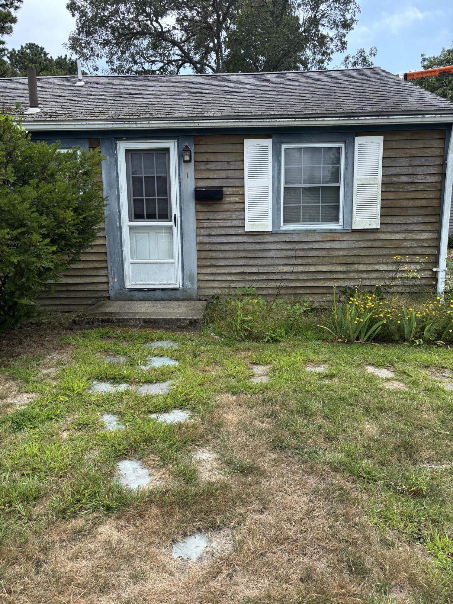 1 Howes Road, Unit 1 South Yarmouth, MA 02664 - Photo 1 of 6 1 Howes