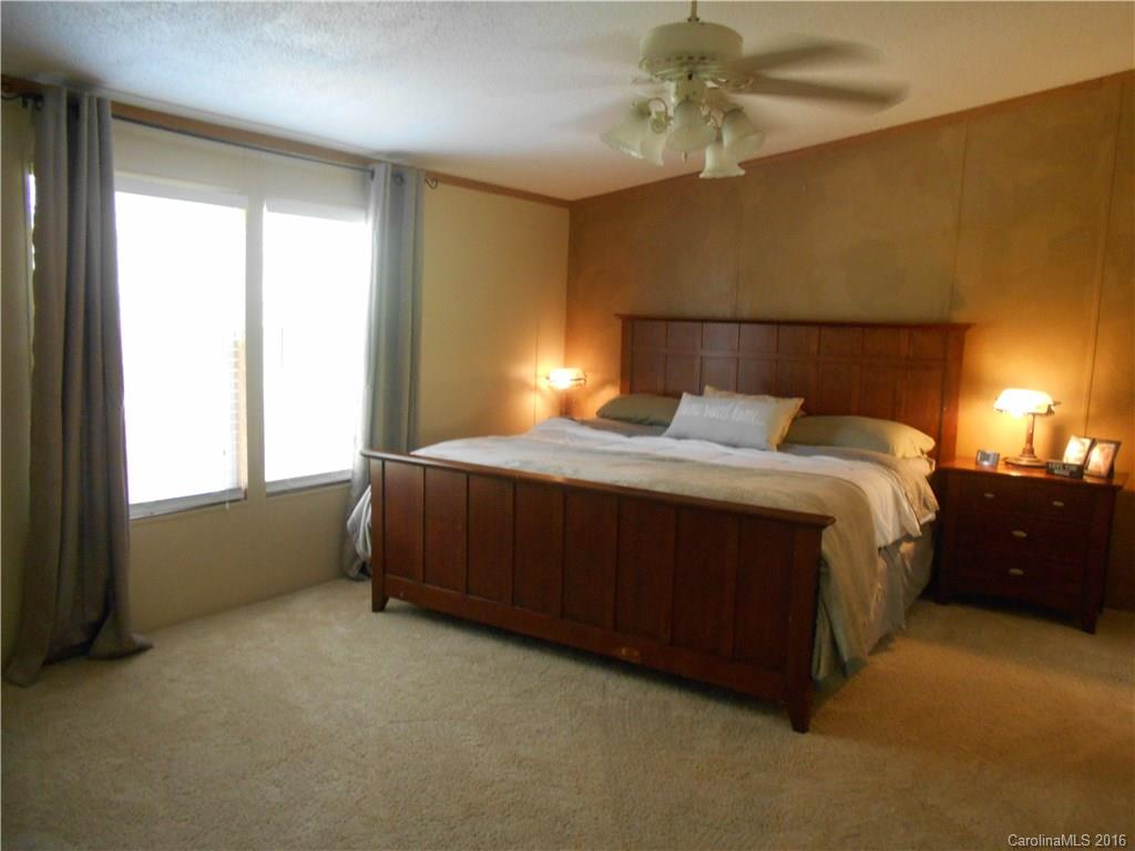 1040 East Fork Road Marshall, NC 28753 - Photo 20 of 24 Gallery Image 20