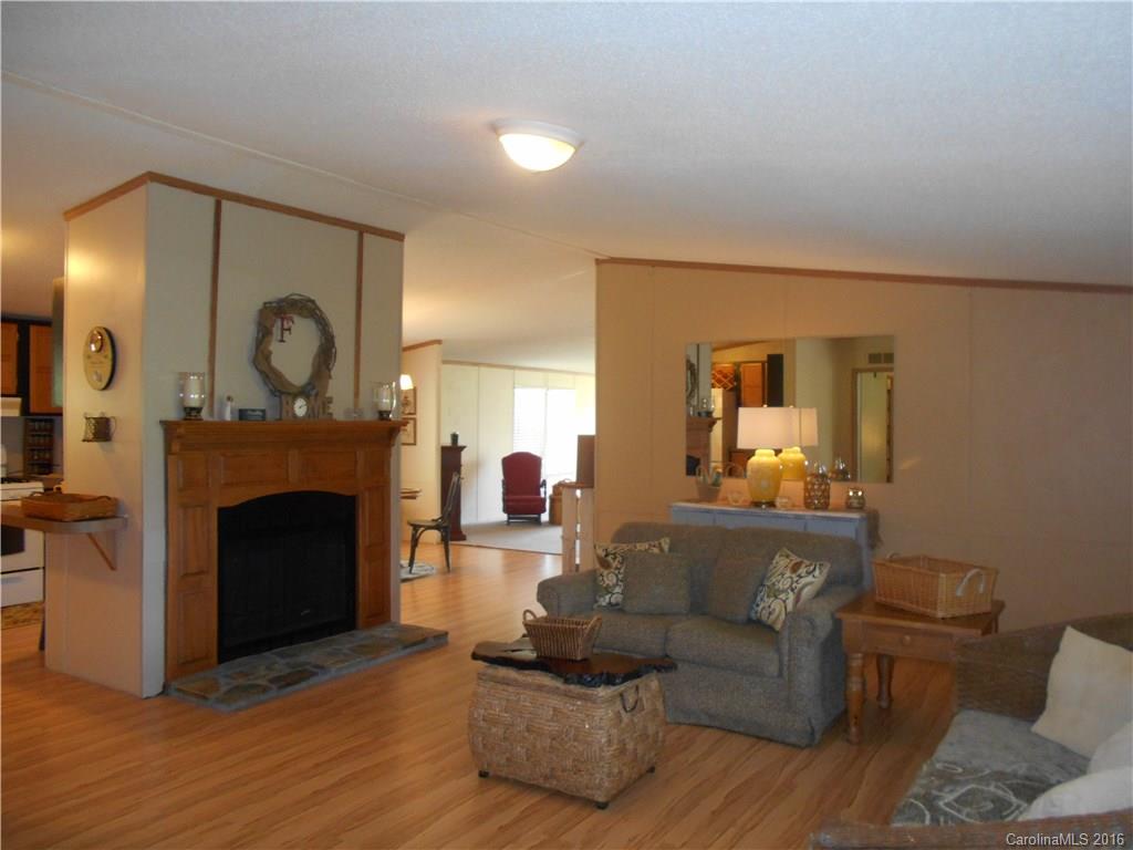 1040 East Fork Road Marshall, NC 28753 - Photo 9 of 24 Gallery Image 9