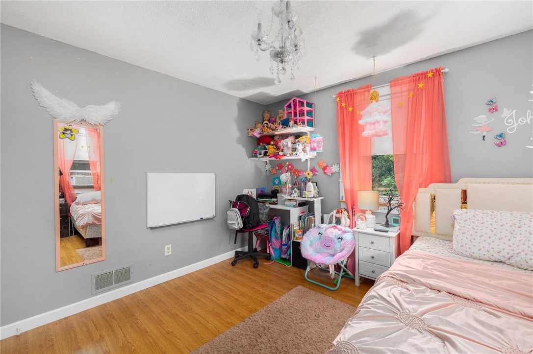 29 Longfellow Drive Coventry, RI 02816 - Photo 13 of 36