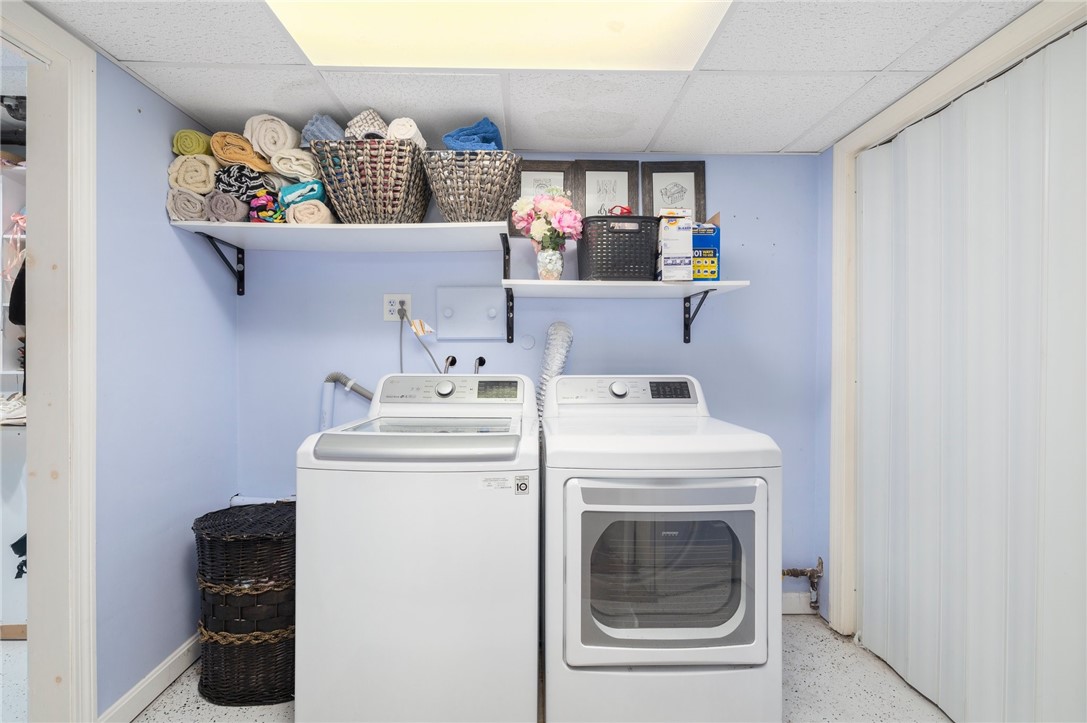 29 Longfellow Drive Coventry, RI 02816 - Photo 18 of 36