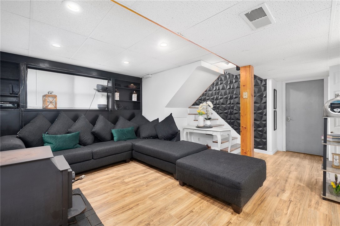 29 Longfellow Drive Coventry, RI 02816 - Photo 19 of 36