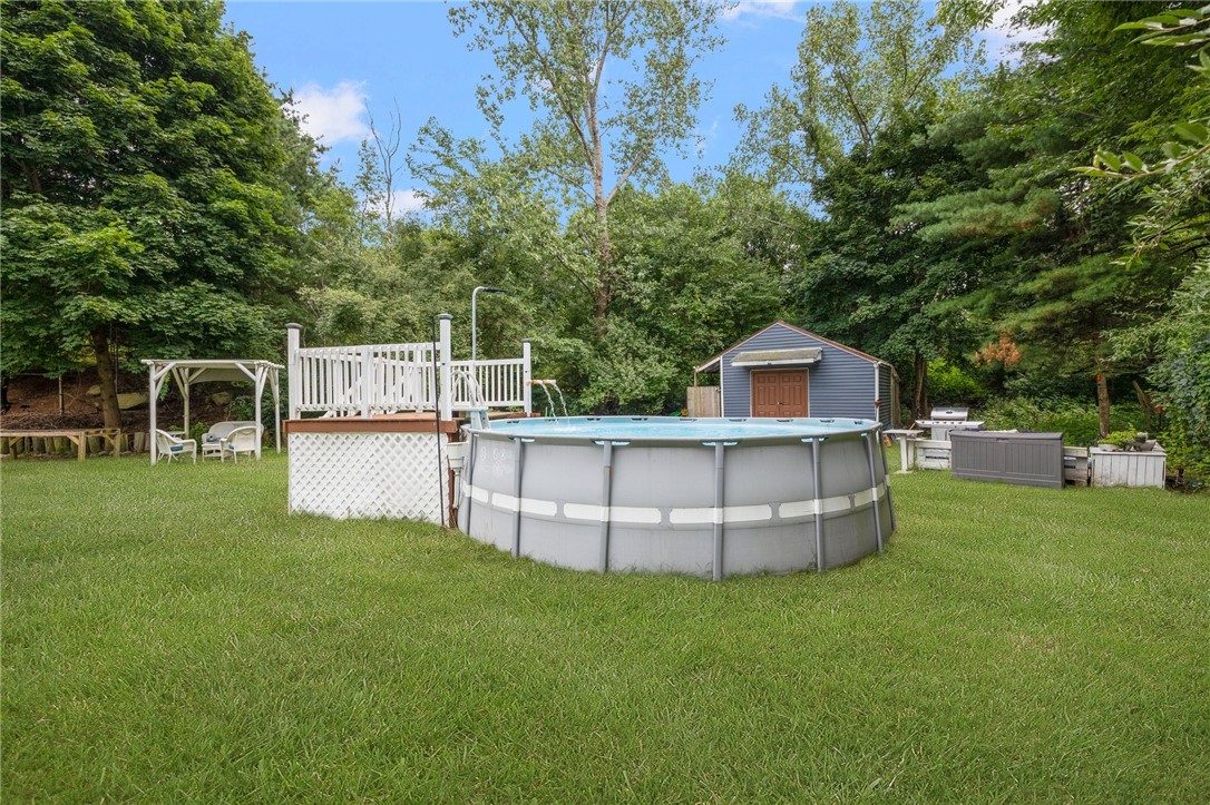 29 Longfellow Drive Coventry, RI 02816 - Photo 27 of 36