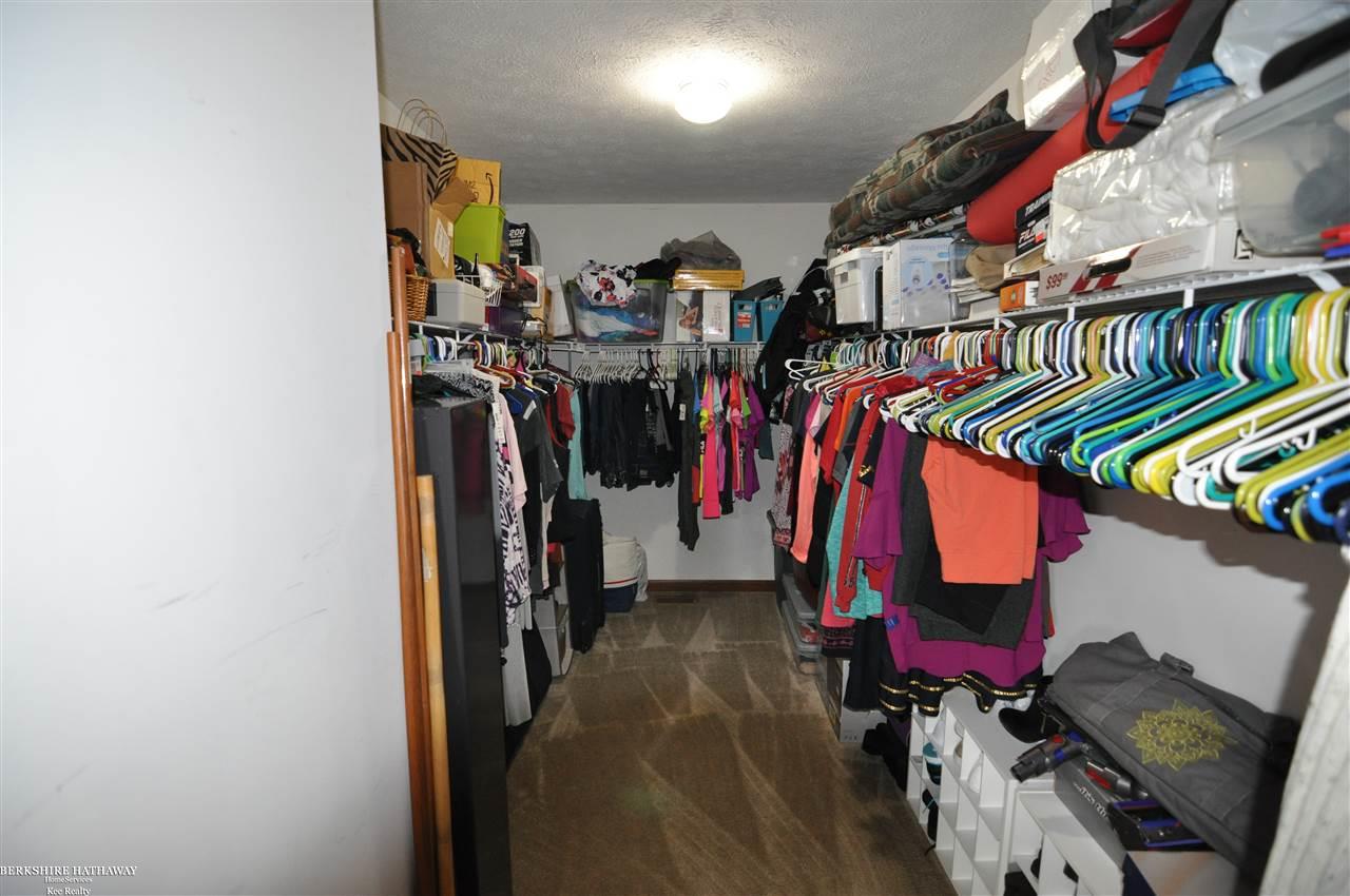 6781 Martin Road Imlay City, MI 48444 - Photo 12 of 17 31378569-11.JPG