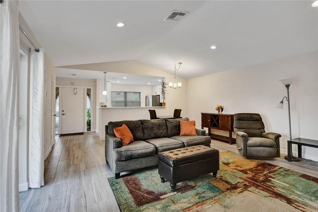 23346 Southwest 55th Way, Unit B Boca Raton, FL 33433 - Photo 8 of 20 Photo 8