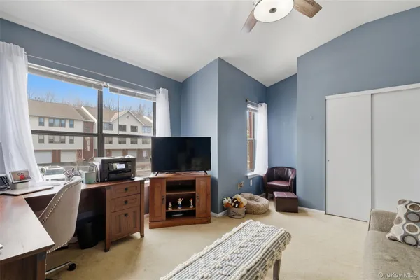 $329,000 | 209 Deer Ct Drive, Middletown, NY 10940