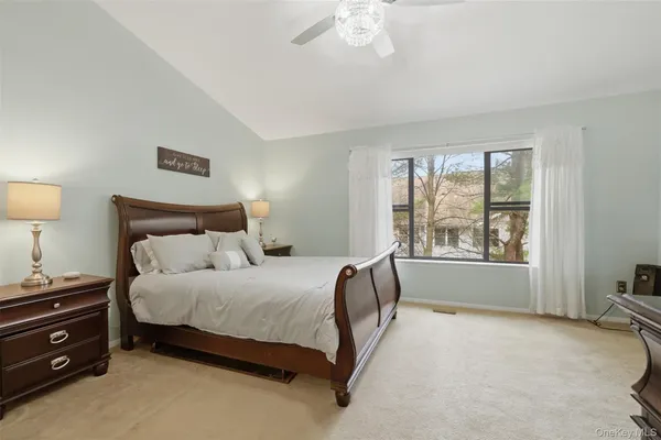 $329,000 | 209 Deer Ct Drive, Middletown, NY 10940
