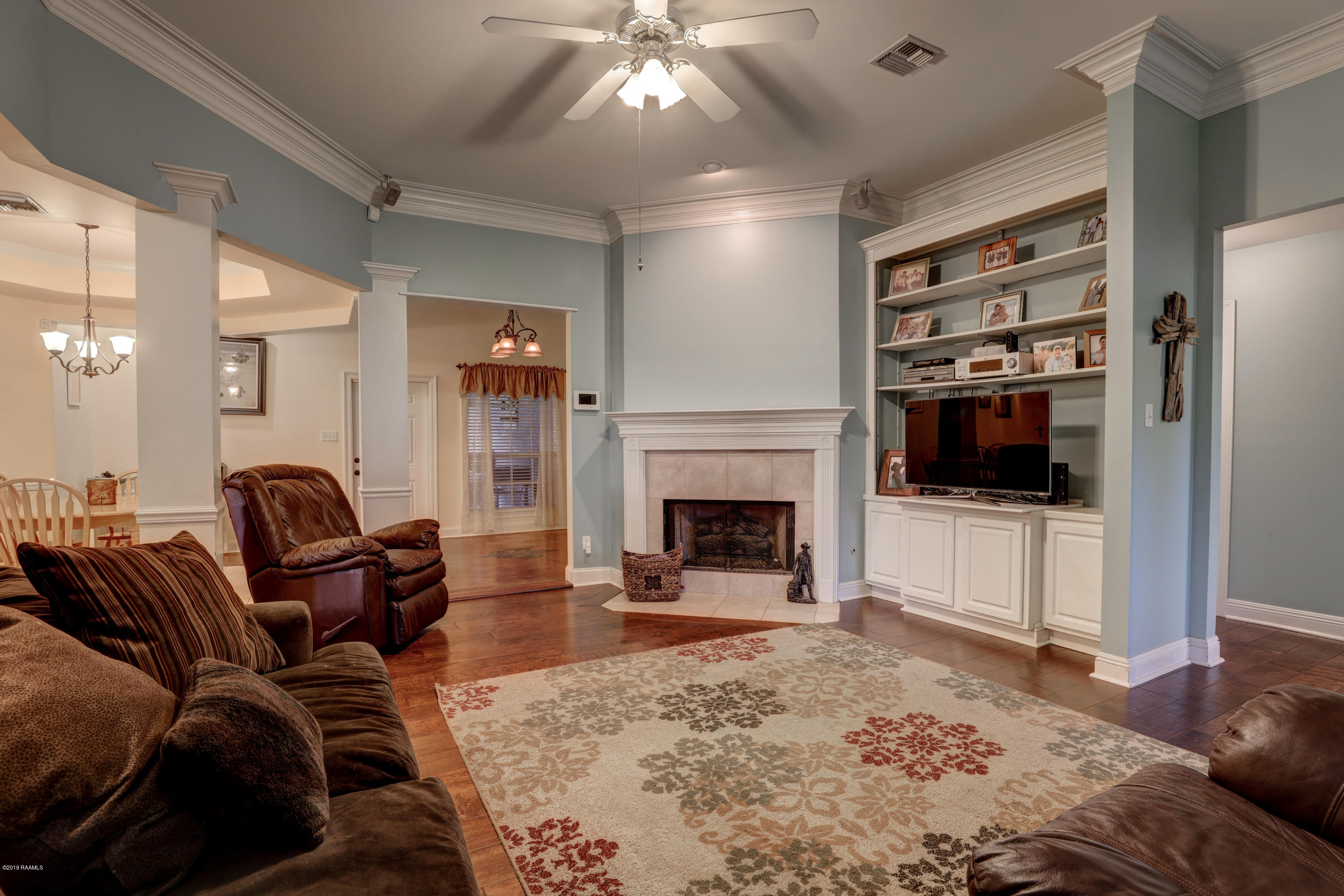 126 Longpointe-2