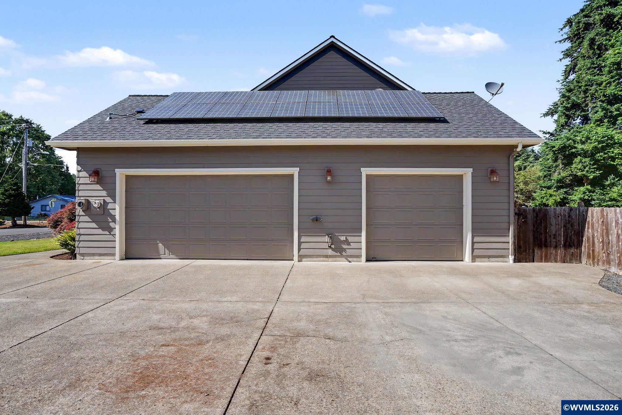 764 3rd Street Lyons, OR 97358 - Photo 4 of 50
