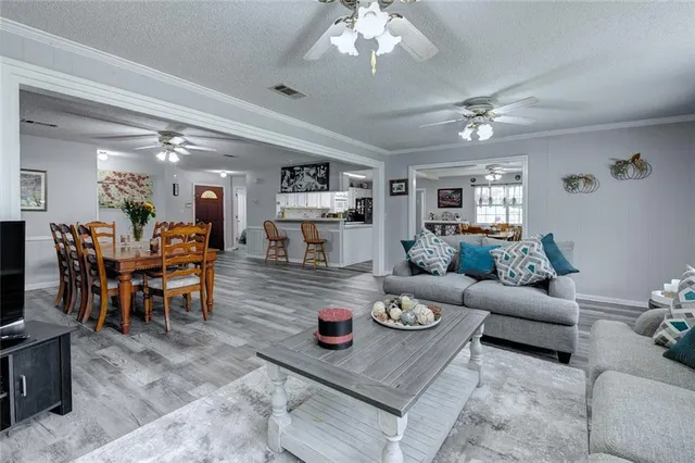 $370,000 | 232 Chateau Drive, Slidell, LA 70460