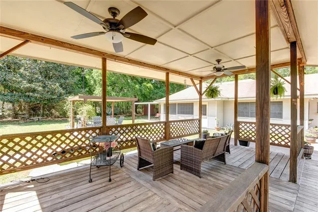 $370,000 | 232 Chateau Drive, Slidell, LA 70460