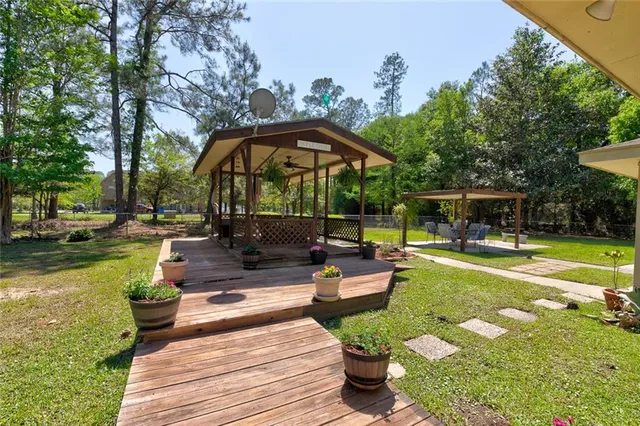 $370,000 | 232 Chateau Drive, Slidell, LA 70460