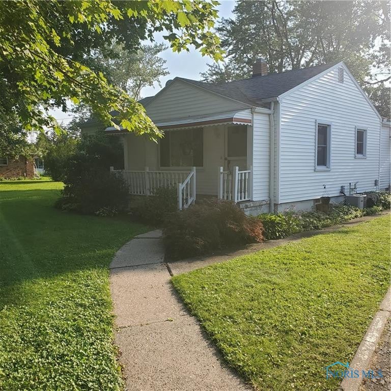 151 Taylor Road Oregon, OH 43616 - Photo 3 of 45 Gallery Image 3
