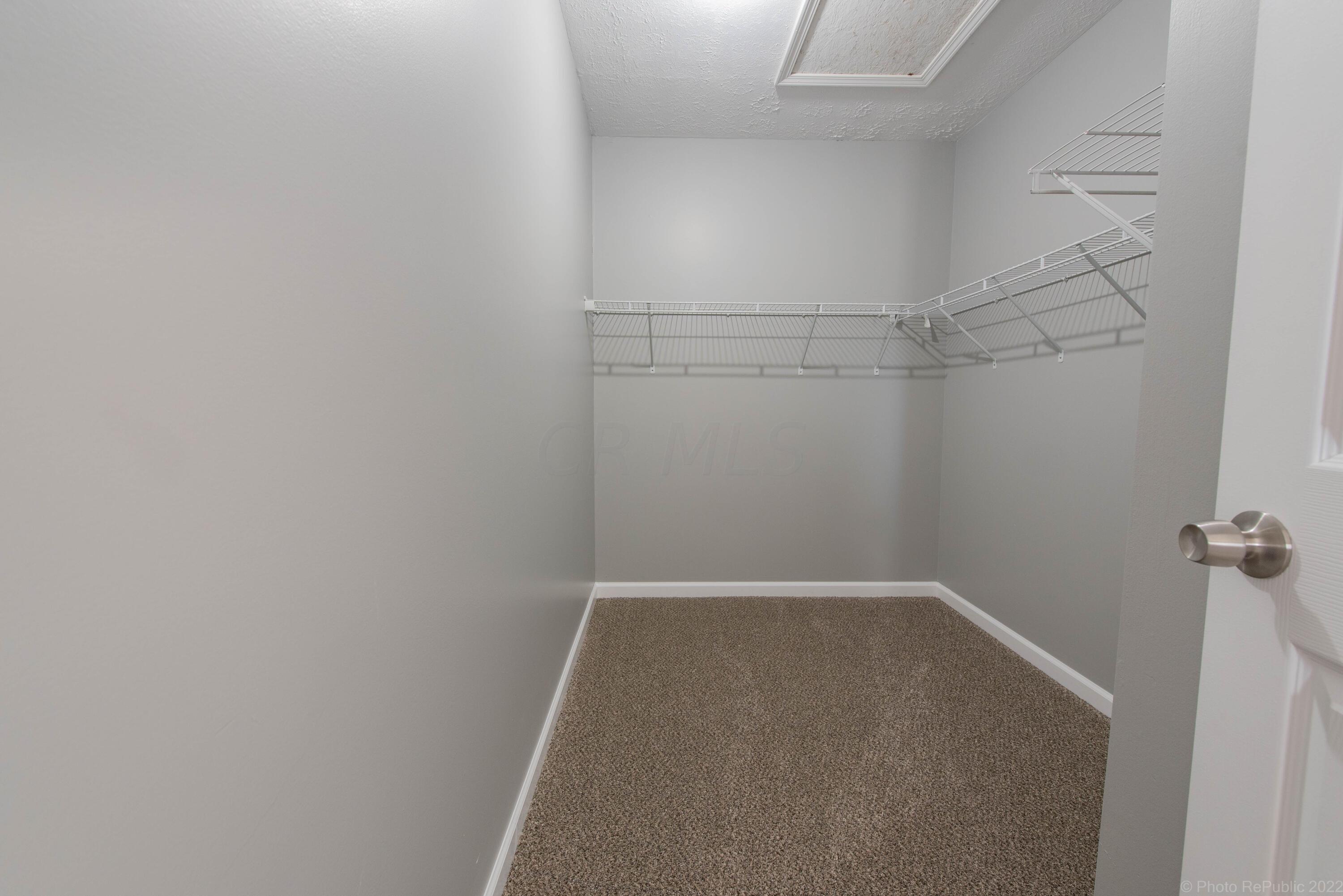 1077 Rumsey Road Columbus, OH 43207 - Photo 16 of 34 Walk in closet in master bedroom.