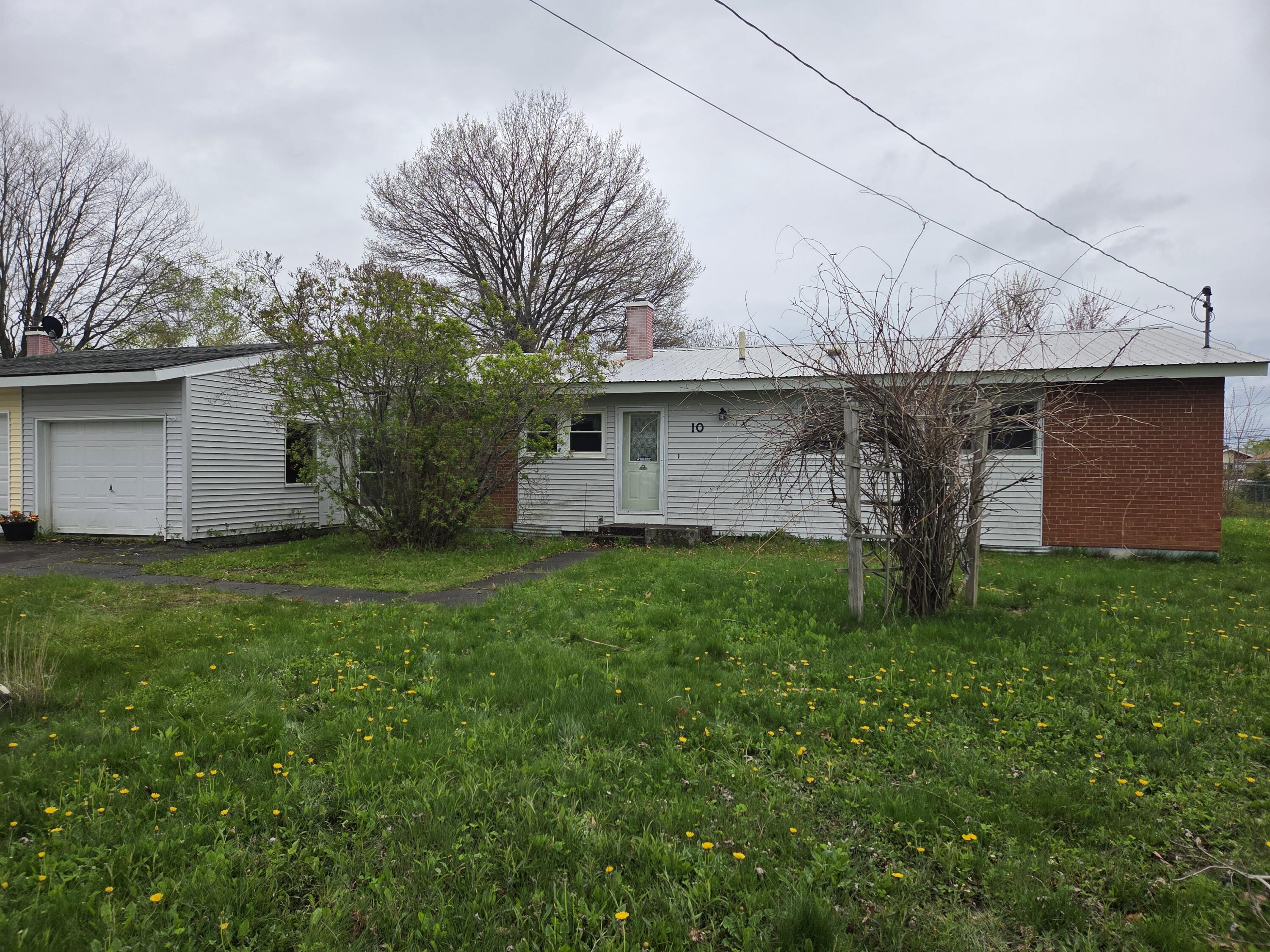 10 Maxwell Lane Bangor, ME 04401 - Photo 1 of 30 20260515_094257
