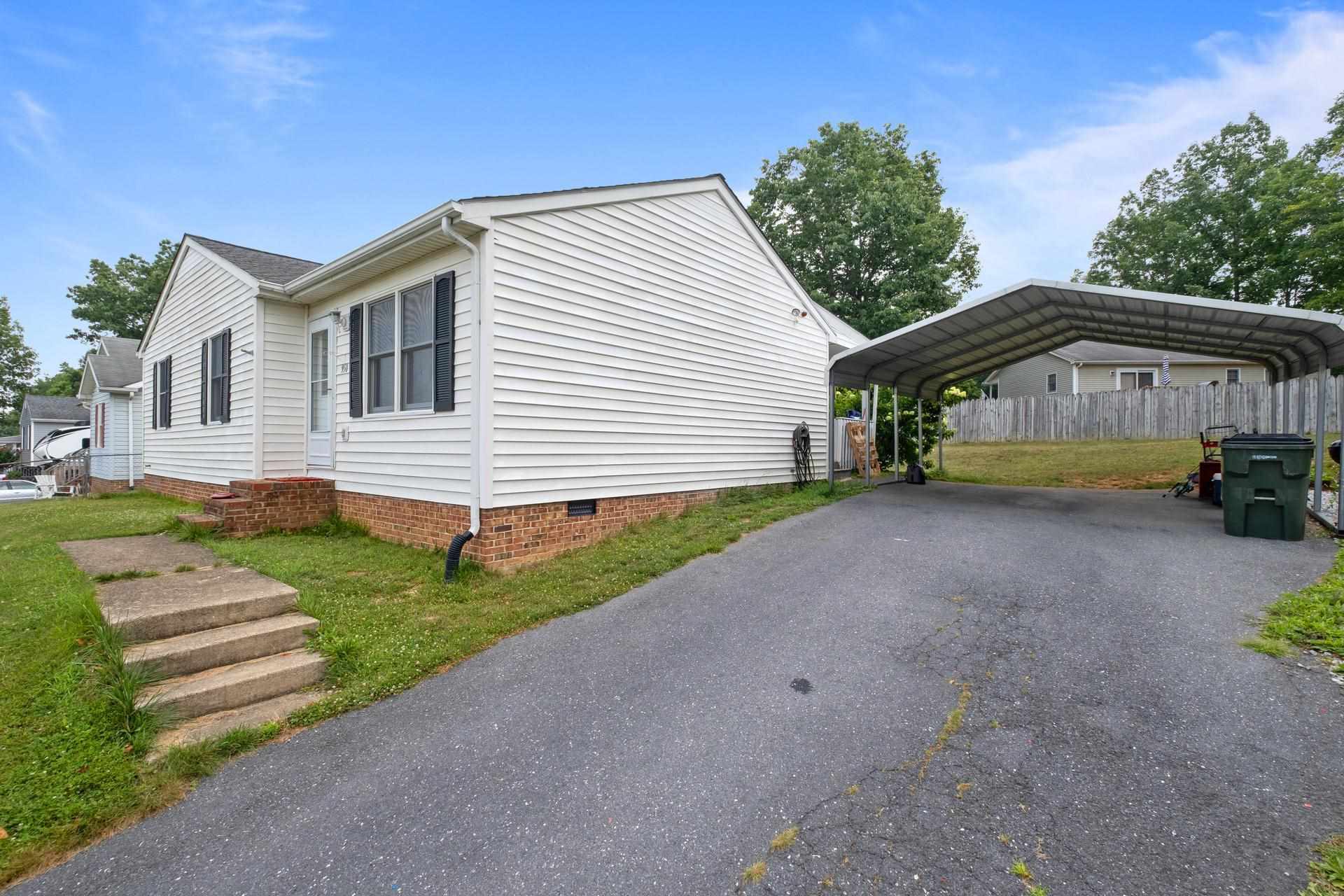 950 Patton Farm Road Stuarts Draft, VA 24477 - Photo 5 of 22 Gallery Image 5