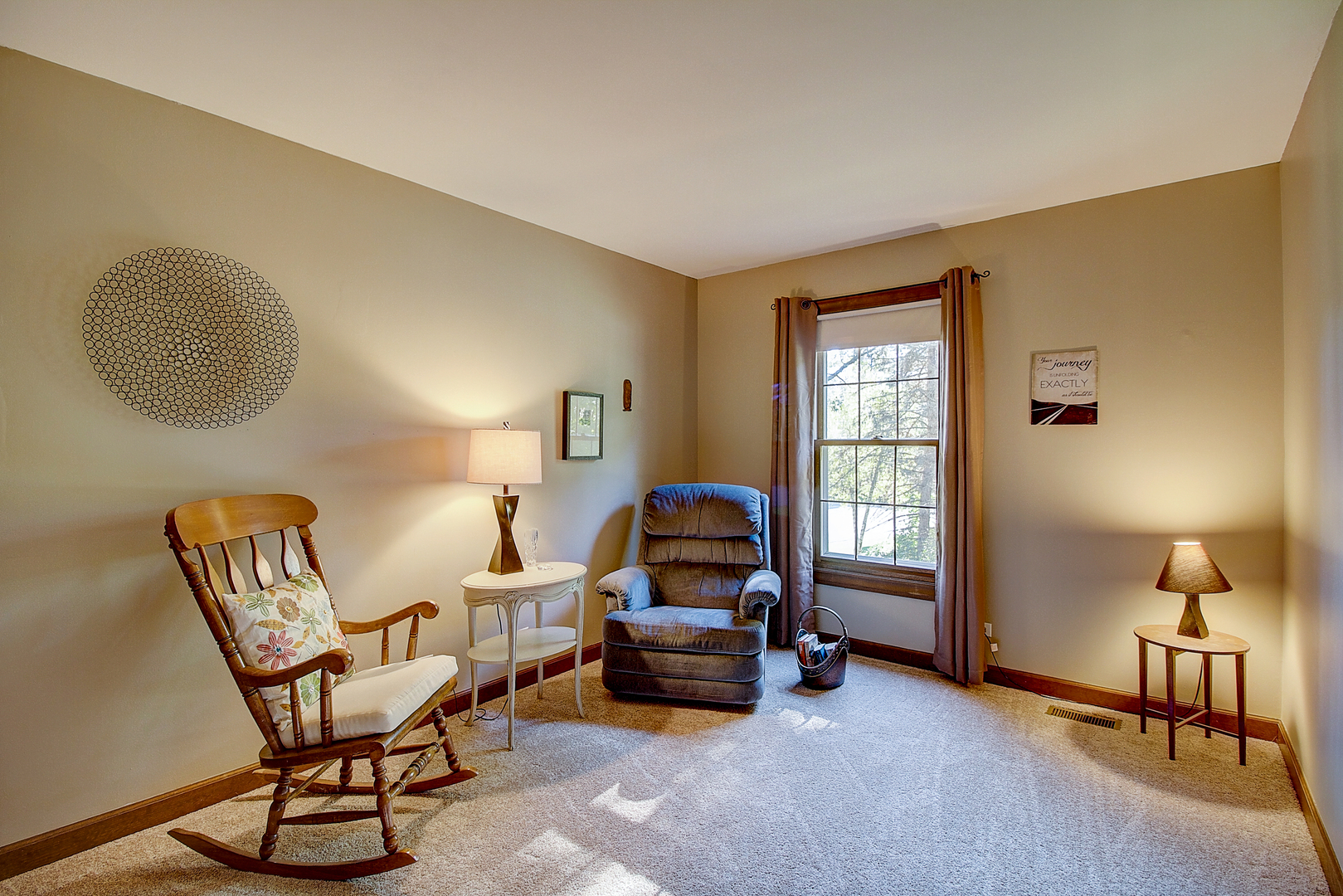 35W522 Miller Road Algonquin, IL 60102 - Photo 33 of 63 a living room with furniture and a lamp