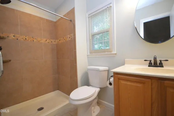 $1,800 | 309 Holtz Lane, Cary, NC 27511