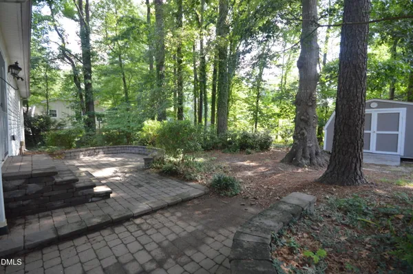 $1,800 | 309 Holtz Lane, Cary, NC 27511