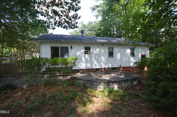 $1,800 | 309 Holtz Lane, Cary, NC 27511
