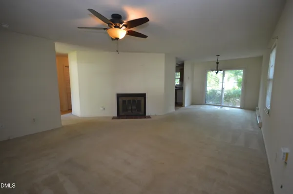 $1,800 | 309 Holtz Lane, Cary, NC 27511