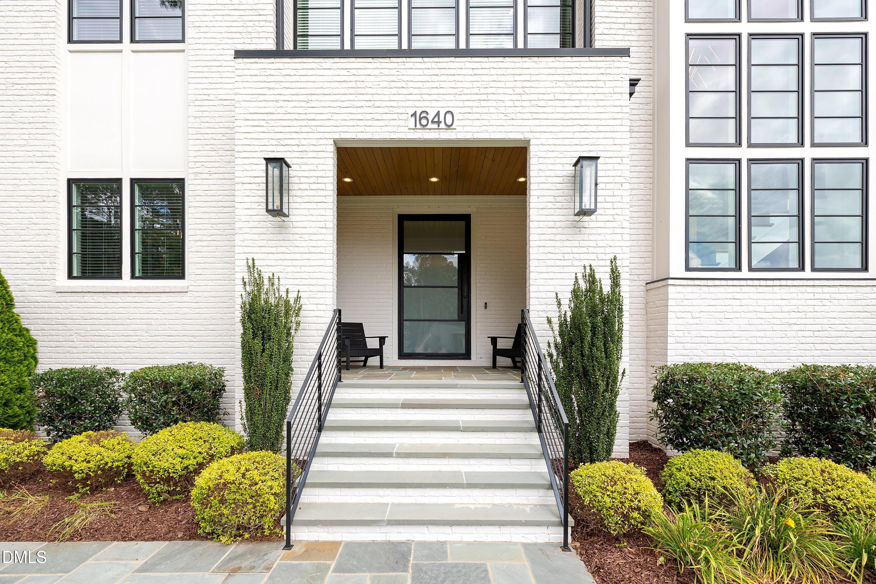 1640 Estate Valley Lane Raleigh, NC 27613 - Photo 3 of 46 011-1640 Estate Valley118 Temple_4425