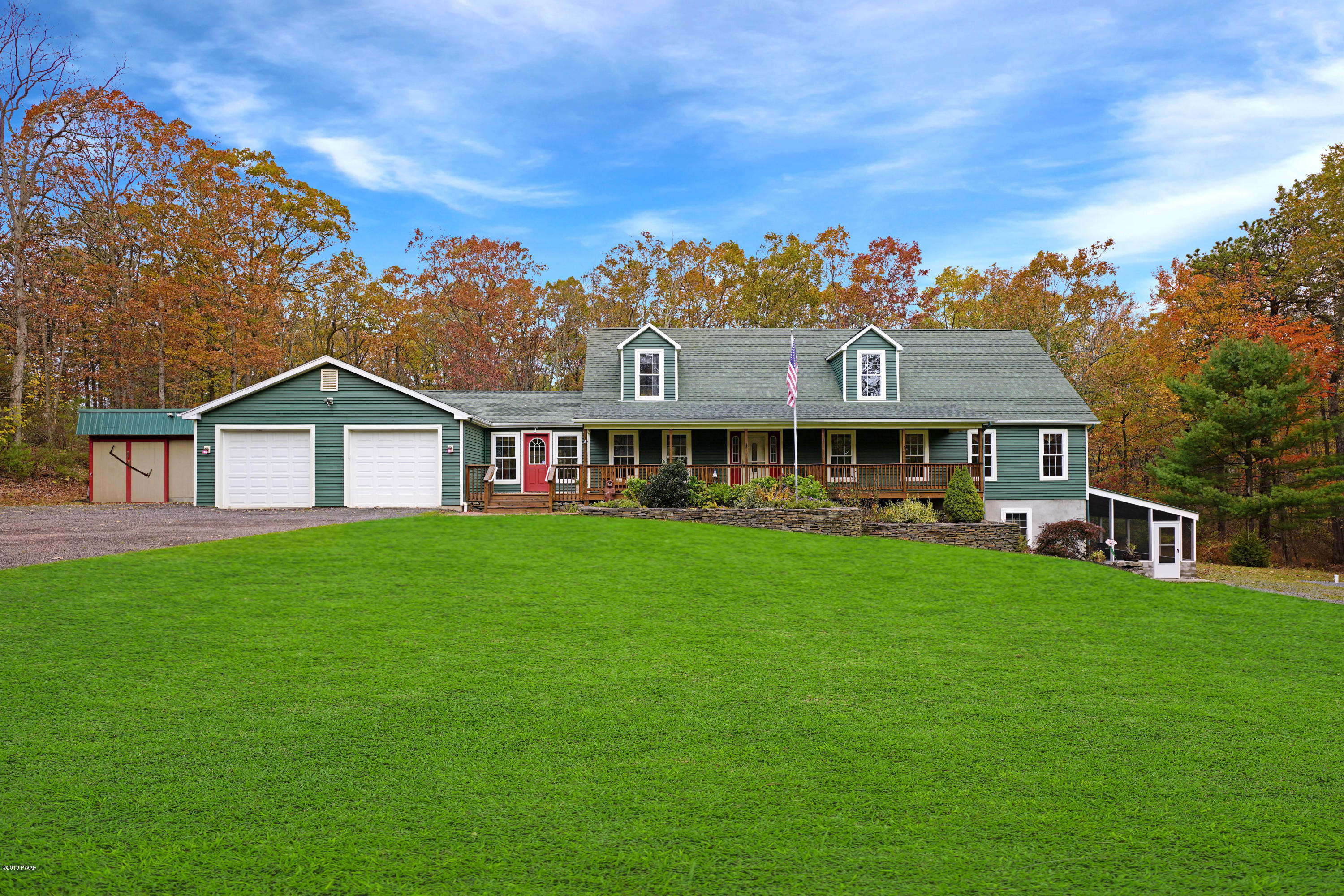 195 Fox Ridge Road Greeley, PA 18425 - Photo 1 of 39