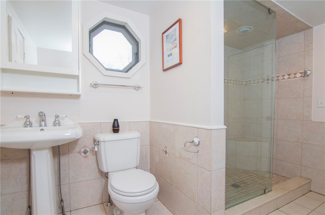 62 Dexter Road Scituate, RI 02857 - Photo 10 of 18 Gallery Image 10
