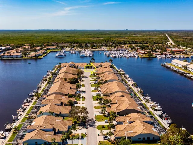 $725,000 | 317 Stella Maris Drive South, Naples, FL 34114