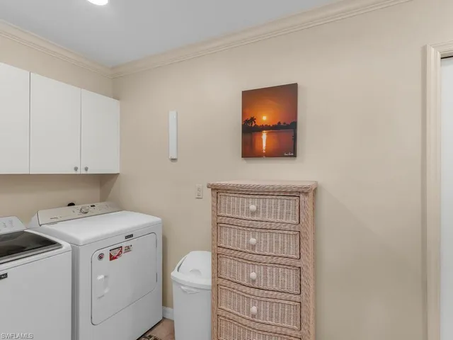 $725,000 | 317 Stella Maris Drive South, Naples, FL 34114