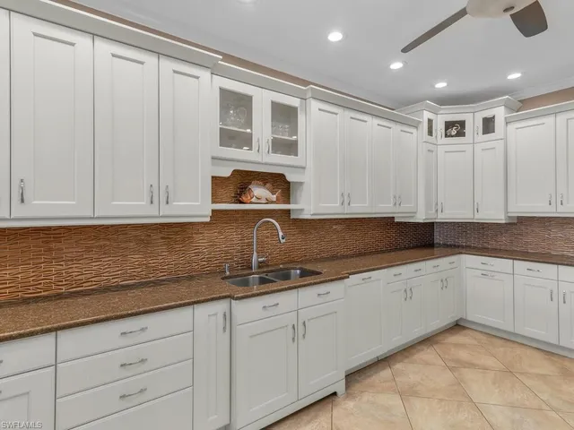 $725,000 | 317 Stella Maris Drive South, Naples, FL 34114