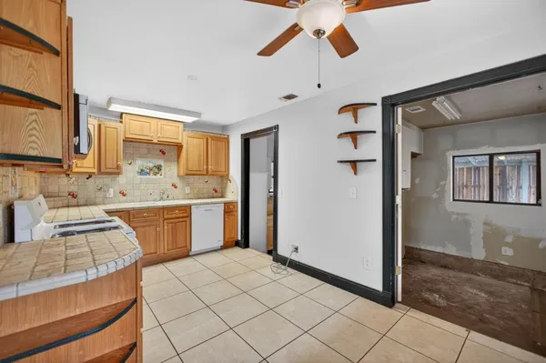 $359,000 | 2600 Connie Drive, Sacramento, CA 95815