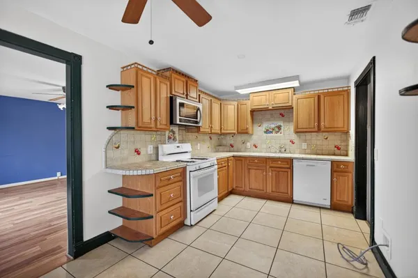 $359,000 | 2600 Connie Drive, Sacramento, CA 95815