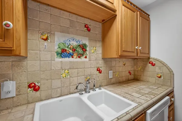 $359,000 | 2600 Connie Drive, Sacramento, CA 95815