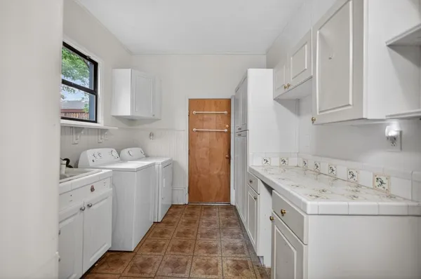$359,000 | 2600 Connie Drive, Sacramento, CA 95815