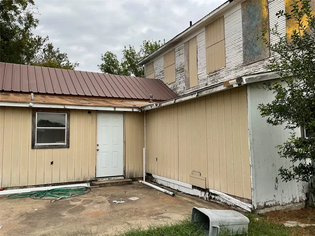 a house with a outdoor space