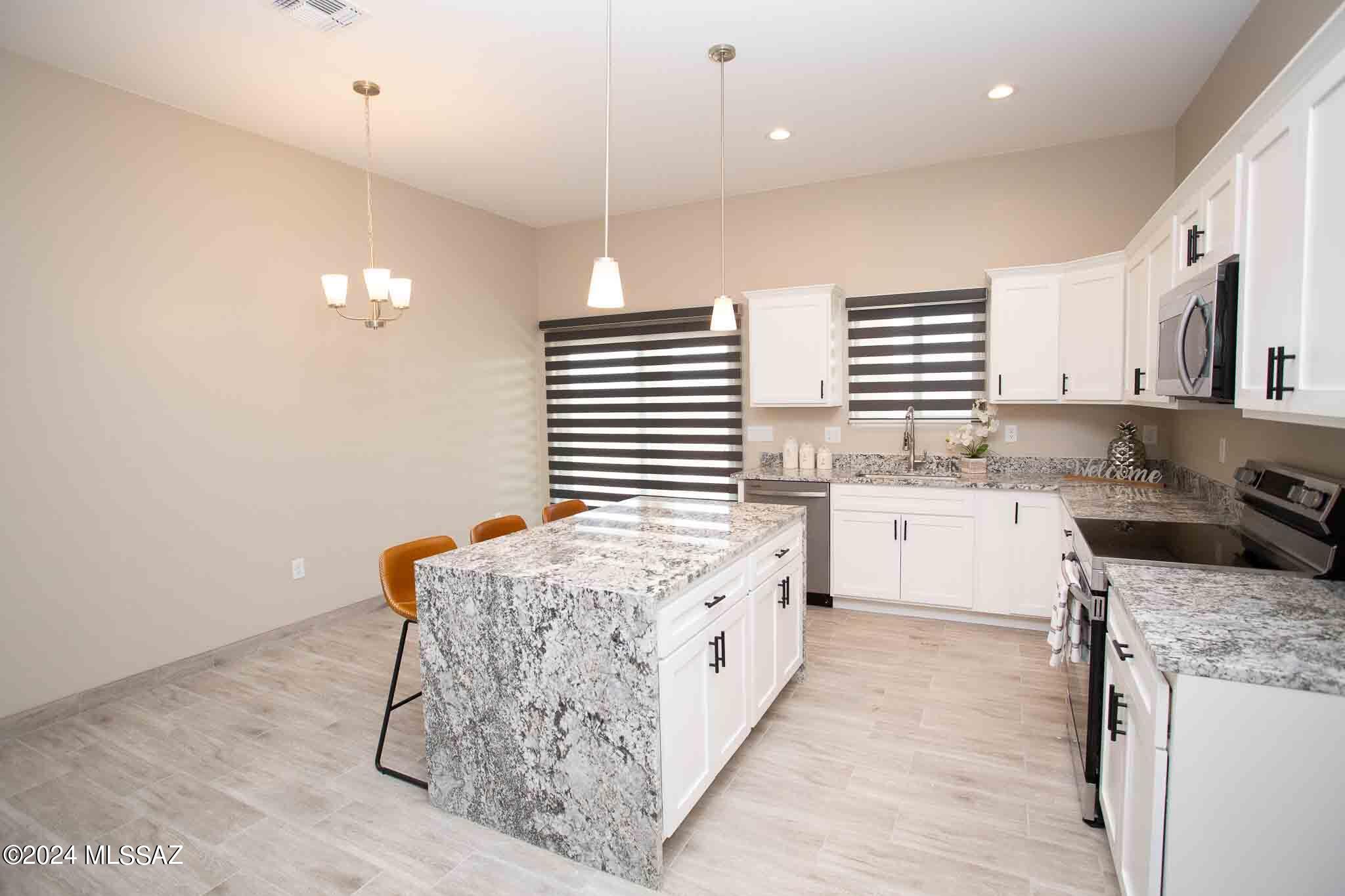 1780 Zimmer Court Rio Rico, AZ 85648 - Photo 6 of 23