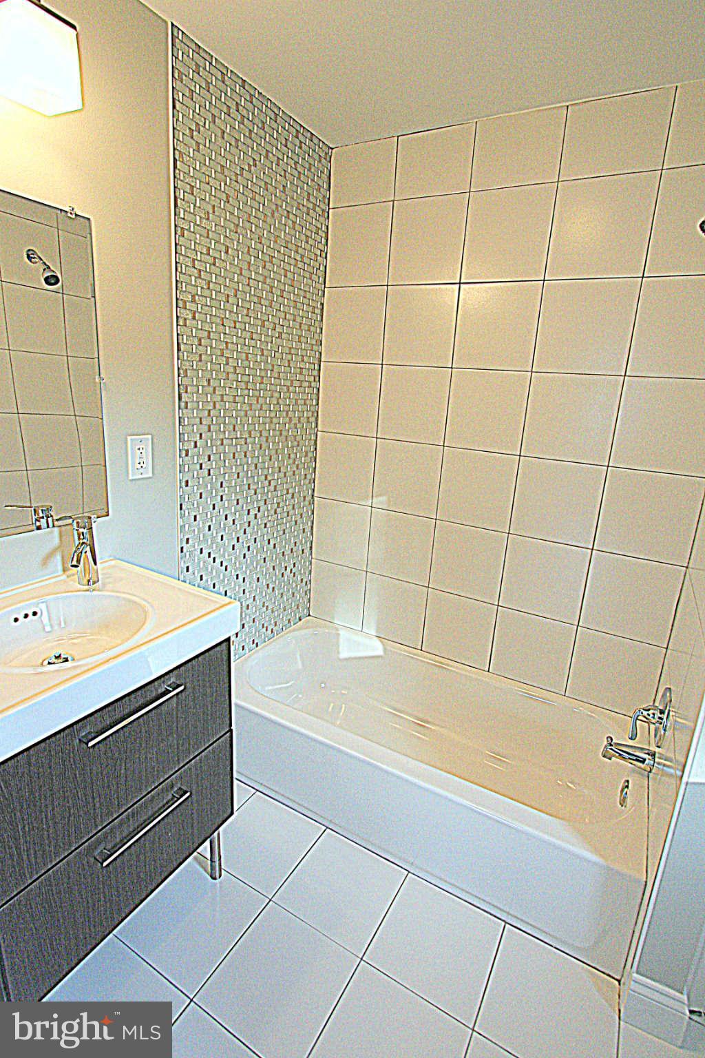6133 Montrose Road Cheverly, MD 20785 - Photo 11 of 20 Bath