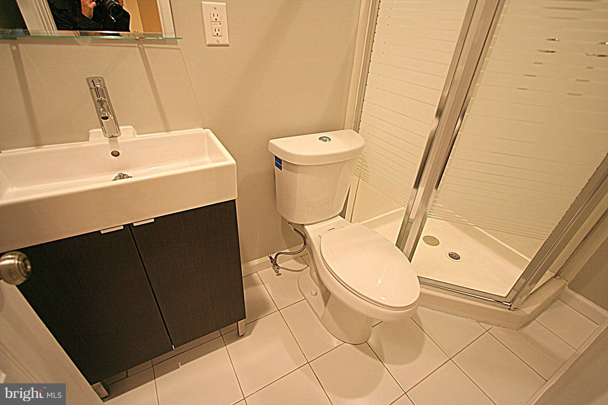 6133 Montrose Road Cheverly, MD 20785 - Photo 14 of 20 Bath
