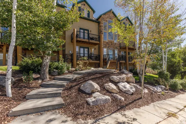 $575,700 | 3562 North Fox Run Drive, Unit 403, Eden, UT 84310